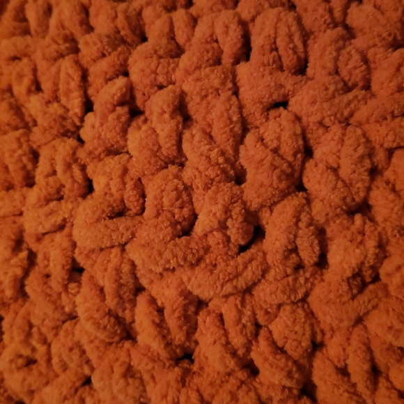 NEW- Handmade Chunky Fall Blanket- Burnt Orange - Picture 6 of 6
